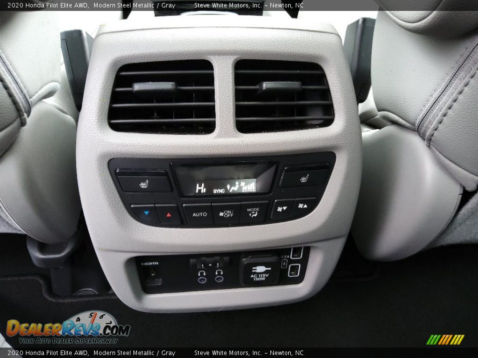 Controls of 2020 Honda Pilot Elite AWD Photo #13