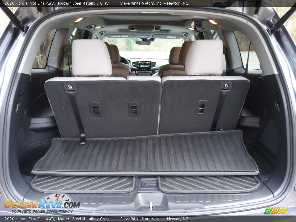 2020 Honda Pilot Elite AWD Trunk Photo #17