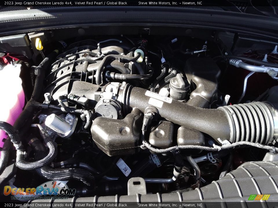 2023 Jeep Grand Cherokee Laredo 4x4 3.6 Liter DOHC 24-Valve VVT V6 Engine Photo #9