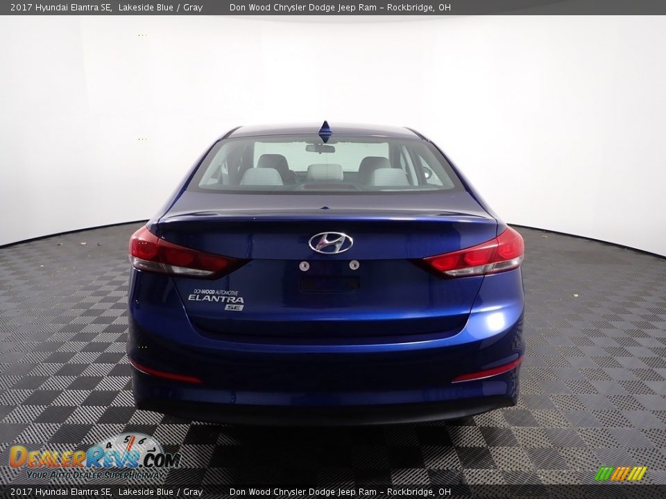 2017 Hyundai Elantra SE Lakeside Blue / Gray Photo #5