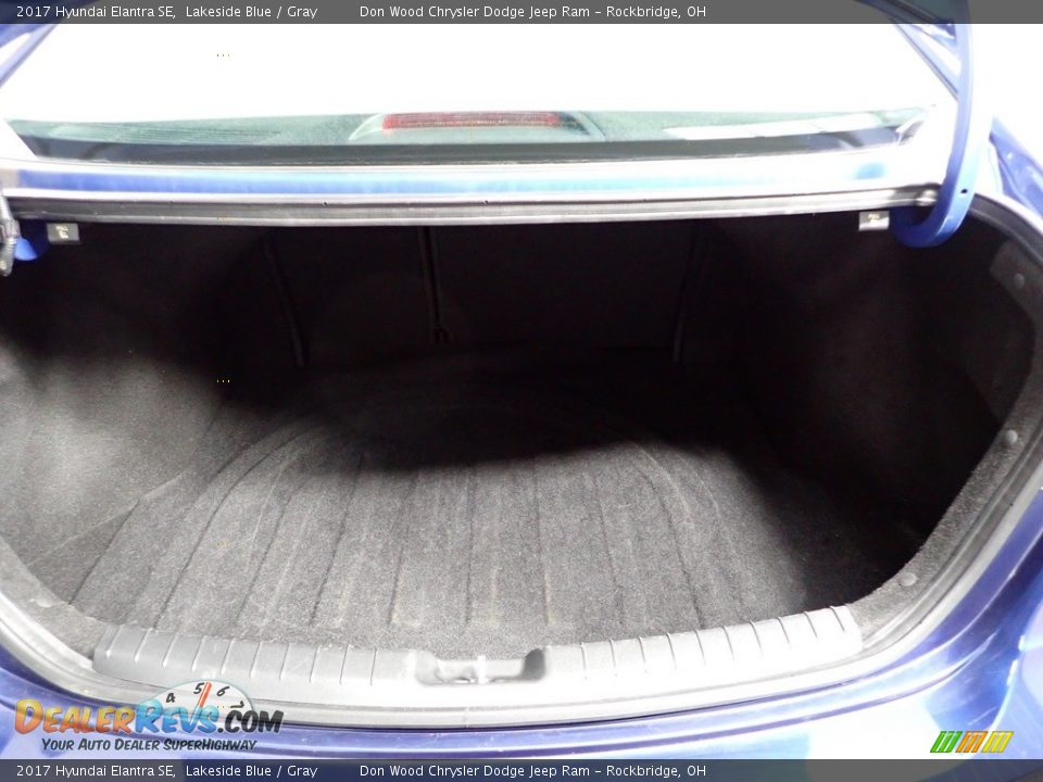 2017 Hyundai Elantra SE Lakeside Blue / Gray Photo #7