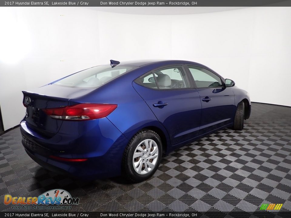 2017 Hyundai Elantra SE Lakeside Blue / Gray Photo #8
