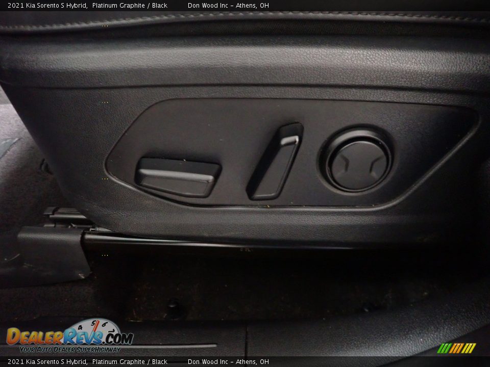 Controls of 2021 Kia Sorento S Hybrid Photo #19