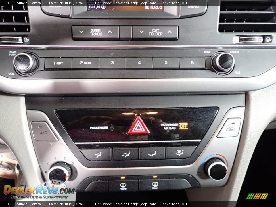 2017 Hyundai Elantra SE Lakeside Blue / Gray Photo #17