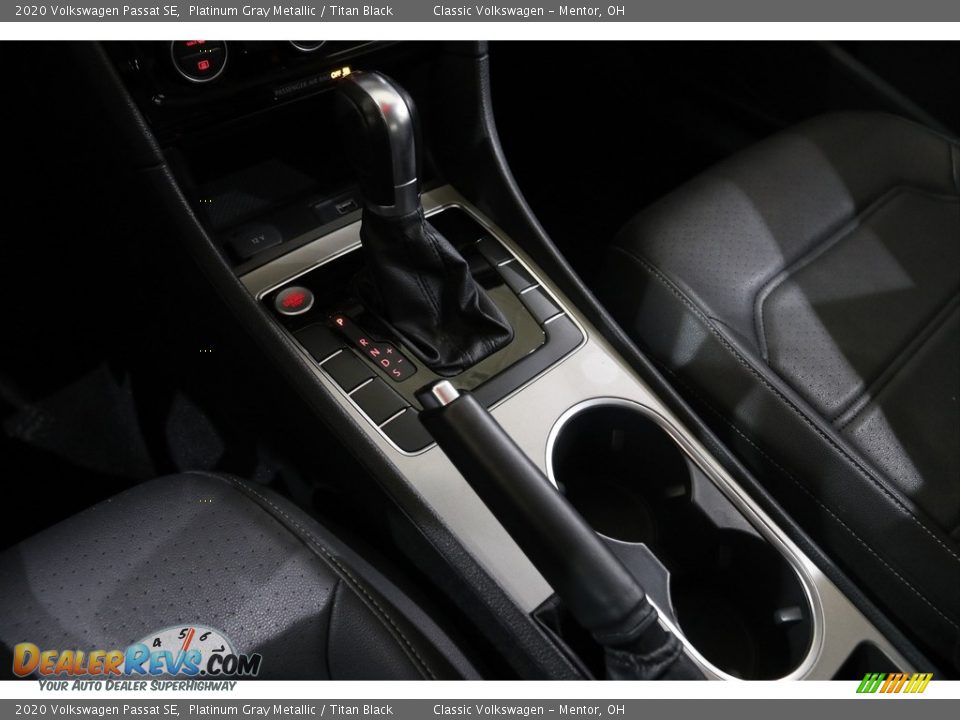 2020 Volkswagen Passat SE Shifter Photo #13