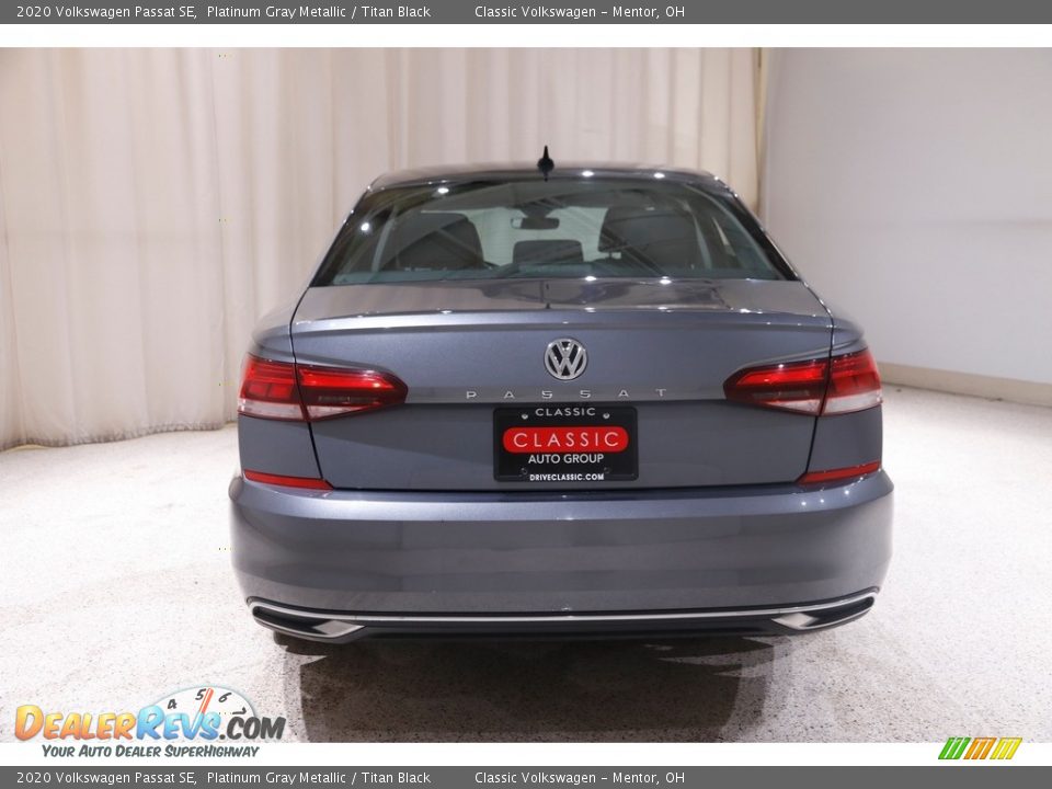 2020 Volkswagen Passat SE Platinum Gray Metallic / Titan Black Photo #18