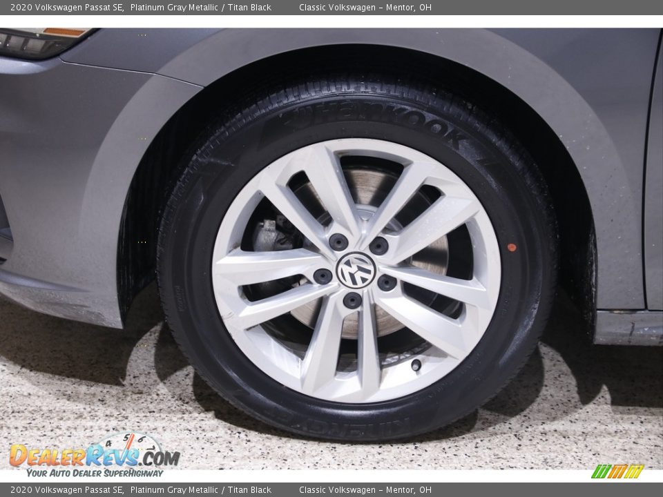 2020 Volkswagen Passat SE Wheel Photo #20