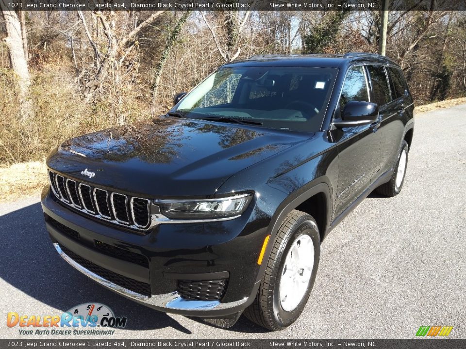 2023 Jeep Grand Cherokee L Laredo 4x4 Diamond Black Crystal Pearl / Global Black Photo #2