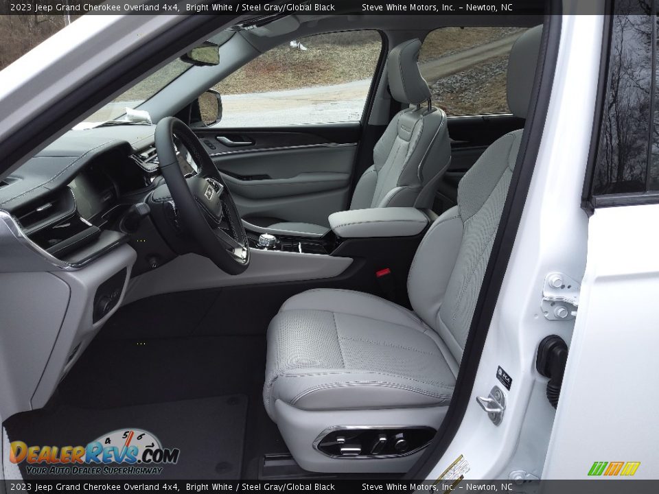 Front Seat of 2023 Jeep Grand Cherokee Overland 4x4 Photo #10