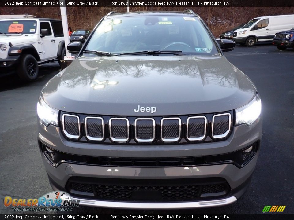 2022 Jeep Compass Limited 4x4 Sting Gray / Black Photo #9