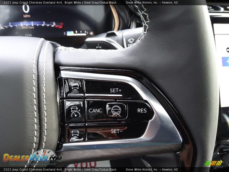 2023 Jeep Grand Cherokee Overland 4x4 Steering Wheel Photo #22