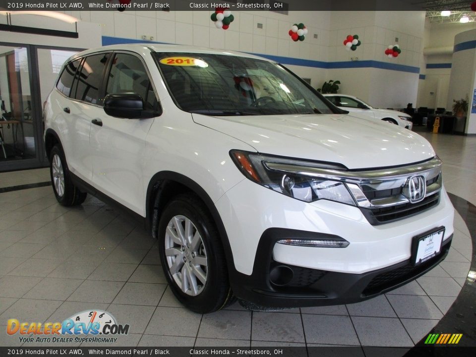 2019 Honda Pilot LX AWD White Diamond Pearl / Black Photo #4