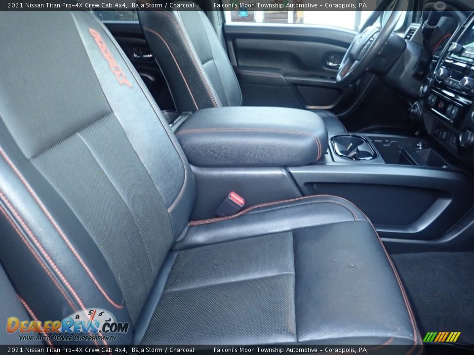 Front Seat of 2021 Nissan Titan Pro-4X Crew Cab 4x4 Photo #11