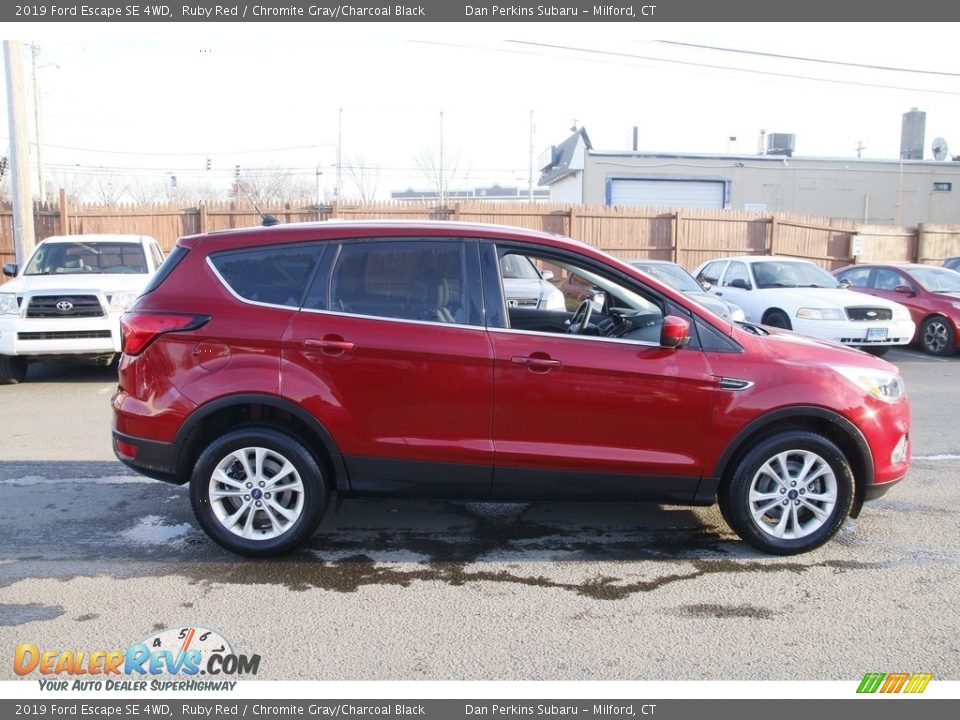 2019 Ford Escape SE 4WD Ruby Red / Chromite Gray/Charcoal Black Photo #4