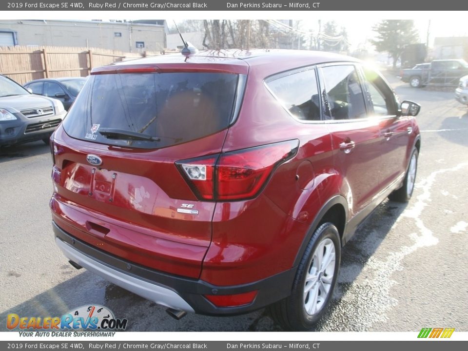 2019 Ford Escape SE 4WD Ruby Red / Chromite Gray/Charcoal Black Photo #5