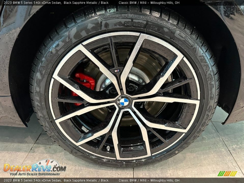 2023 BMW 5 Series 540i xDrive Sedan Wheel Photo #3