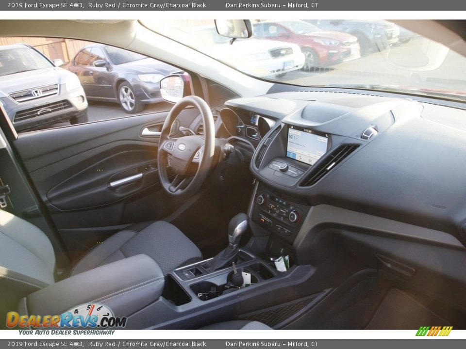 2019 Ford Escape SE 4WD Ruby Red / Chromite Gray/Charcoal Black Photo #15