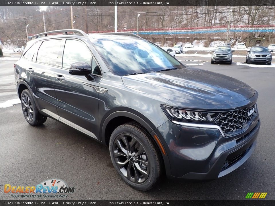 Front 3/4 View of 2023 Kia Sorento X-Line EX AWD Photo #2