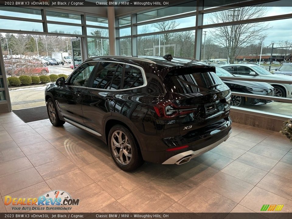 2023 BMW X3 xDrive30i Jet Black / Cognac Photo #2