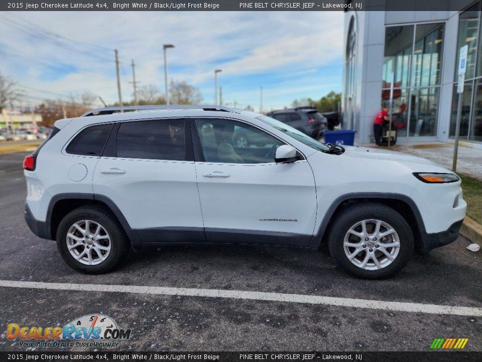 2015 Jeep Cherokee Latitude 4x4 Bright White / Black/Light Frost Beige Photo #4