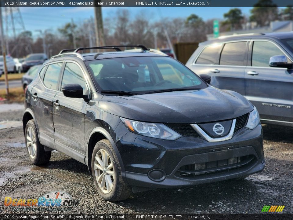 2019 Nissan Rogue Sport SV AWD Magnetic Black Pearl / Charcoal Photo #3