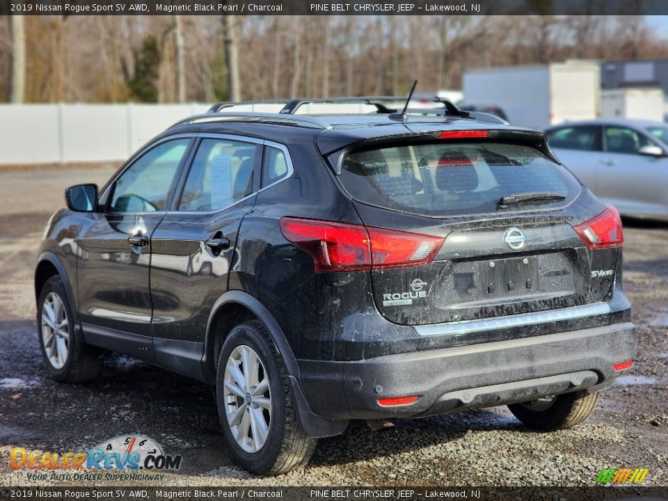 2019 Nissan Rogue Sport SV AWD Magnetic Black Pearl / Charcoal Photo #8