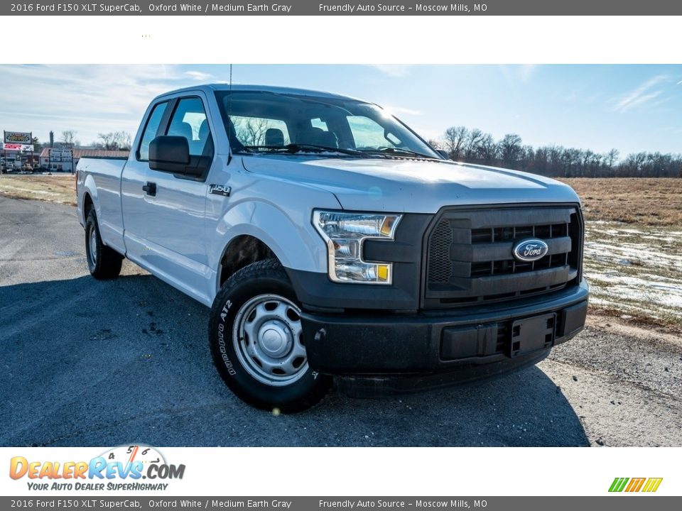 2016 Ford F150 XLT SuperCab Oxford White / Medium Earth Gray Photo #1