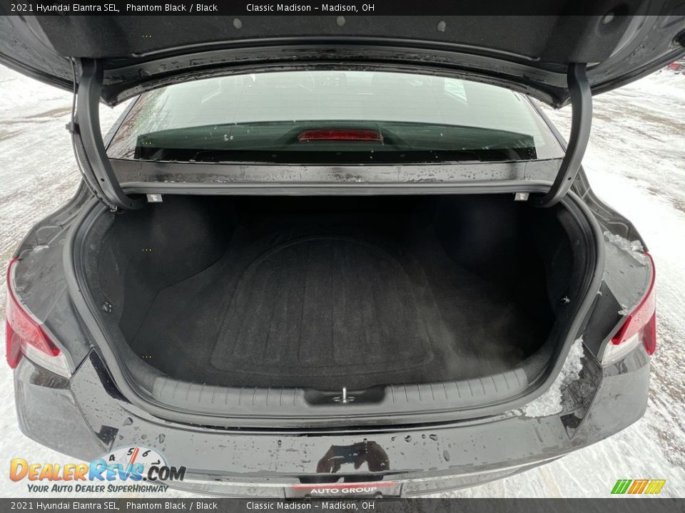 2021 Hyundai Elantra SEL Phantom Black / Black Photo #3