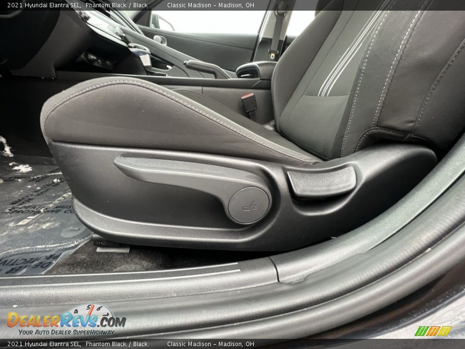 2021 Hyundai Elantra SEL Phantom Black / Black Photo #8