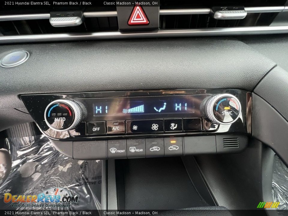 2021 Hyundai Elantra SEL Phantom Black / Black Photo #14