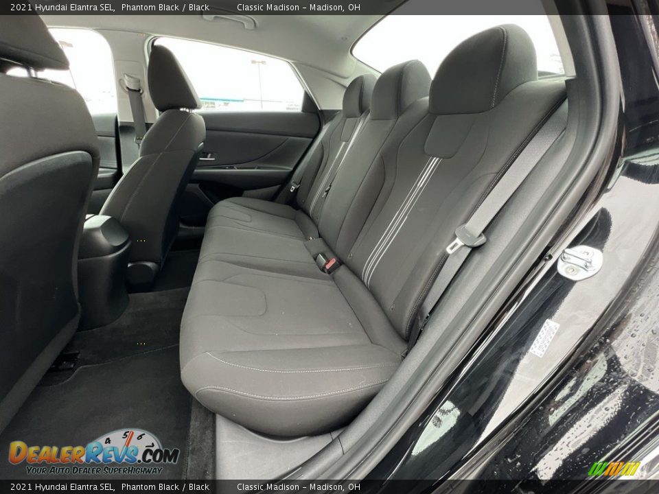 2021 Hyundai Elantra SEL Phantom Black / Black Photo #17