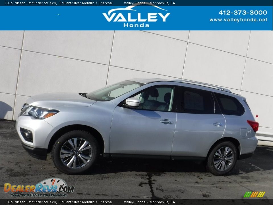 2019 Nissan Pathfinder SV 4x4 Brilliant Silver Metallic / Charcoal Photo #2