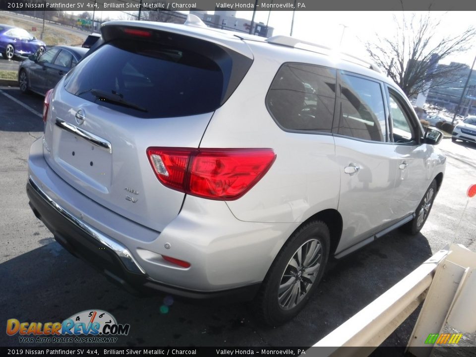 2019 Nissan Pathfinder SV 4x4 Brilliant Silver Metallic / Charcoal Photo #6