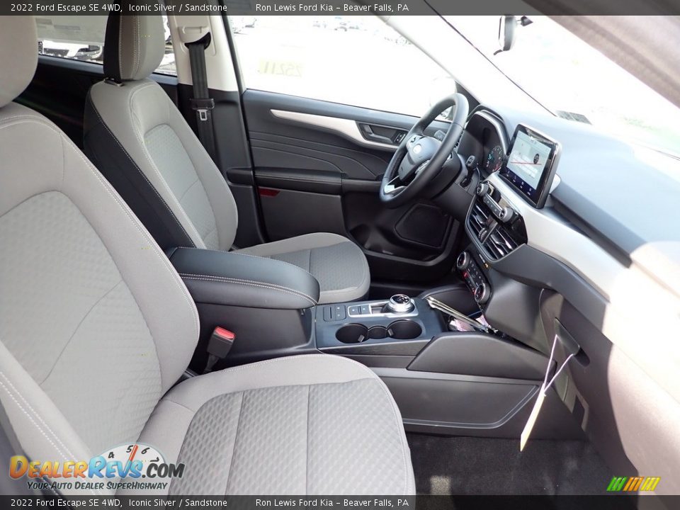 Front Seat of 2022 Ford Escape SE 4WD Photo #11