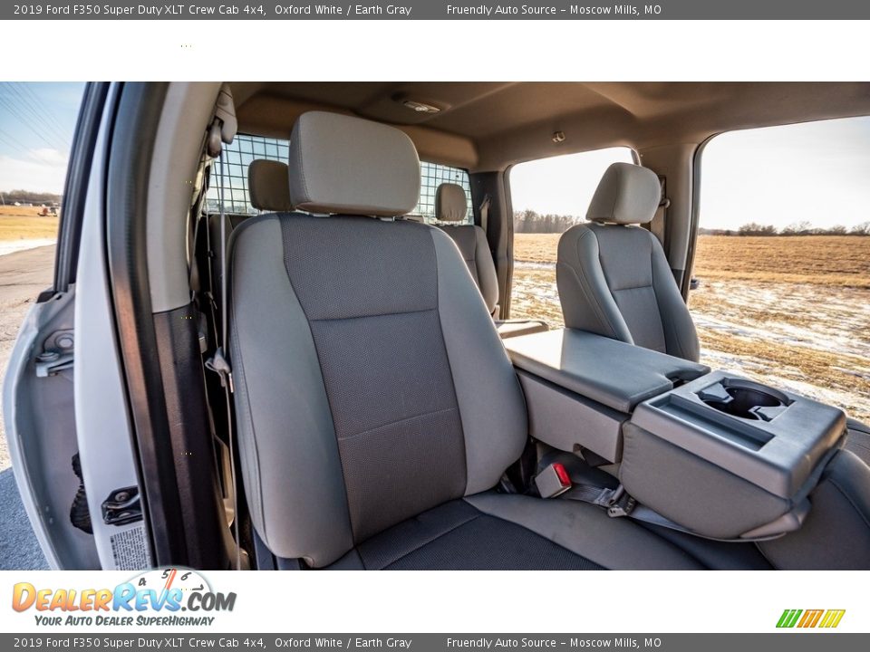 2019 Ford F350 Super Duty XLT Crew Cab 4x4 Oxford White / Earth Gray Photo #27