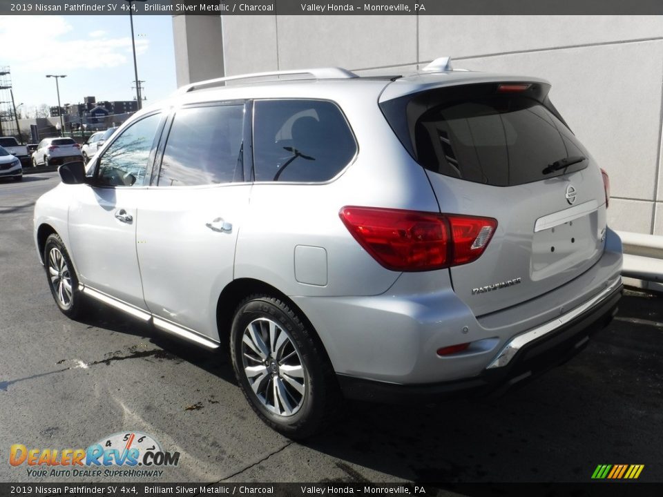 2019 Nissan Pathfinder SV 4x4 Brilliant Silver Metallic / Charcoal Photo #9