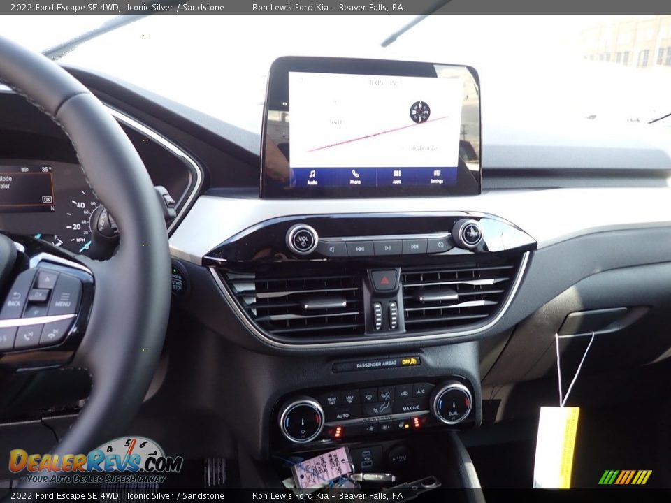 Controls of 2022 Ford Escape SE 4WD Photo #17