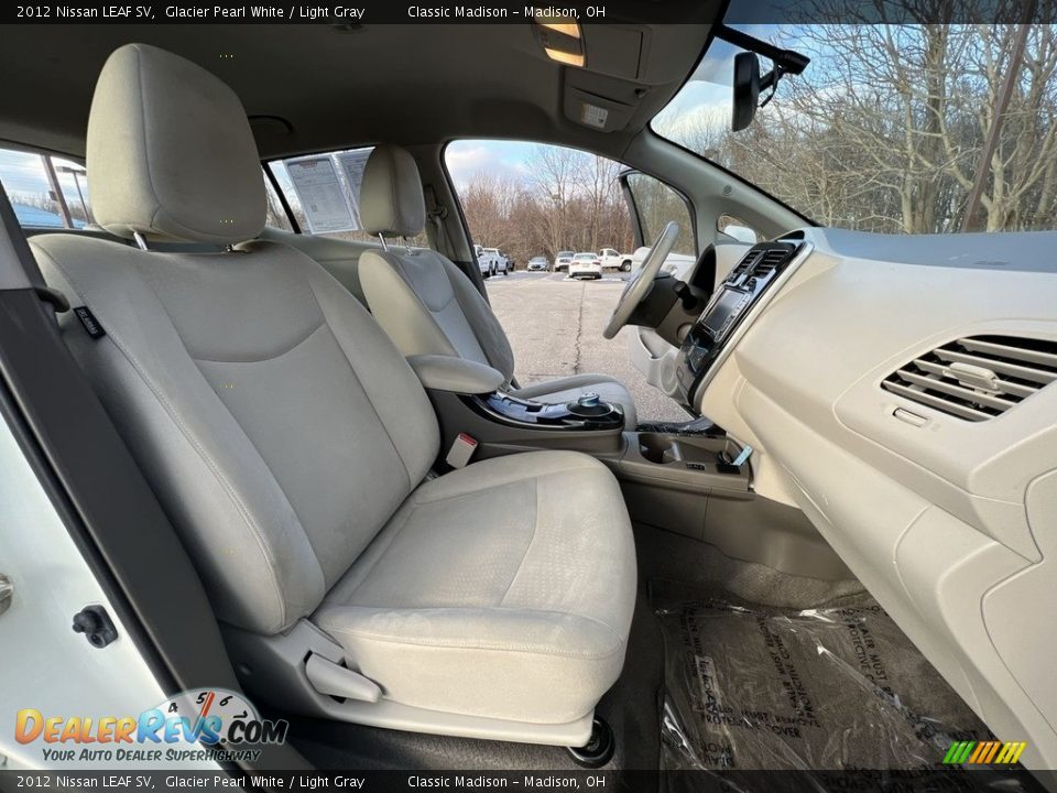 2012 Nissan LEAF SV Glacier Pearl White / Light Gray Photo #18