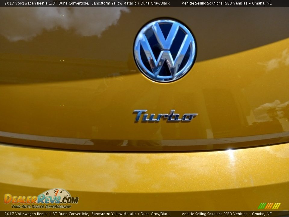 2017 Volkswagen Beetle 1.8T Dune Convertible Logo Photo #10