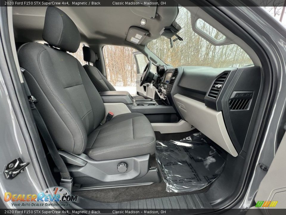 2020 Ford F150 STX SuperCrew 4x4 Magnetic / Black Photo #18