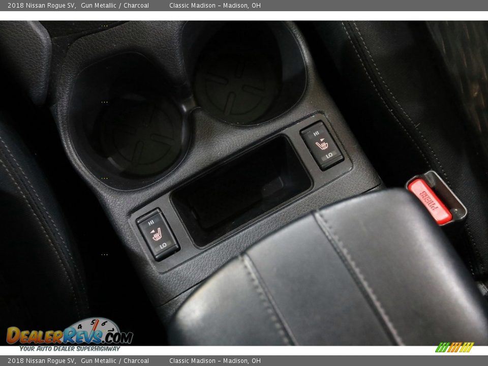 2018 Nissan Rogue SV Gun Metallic / Charcoal Photo #15