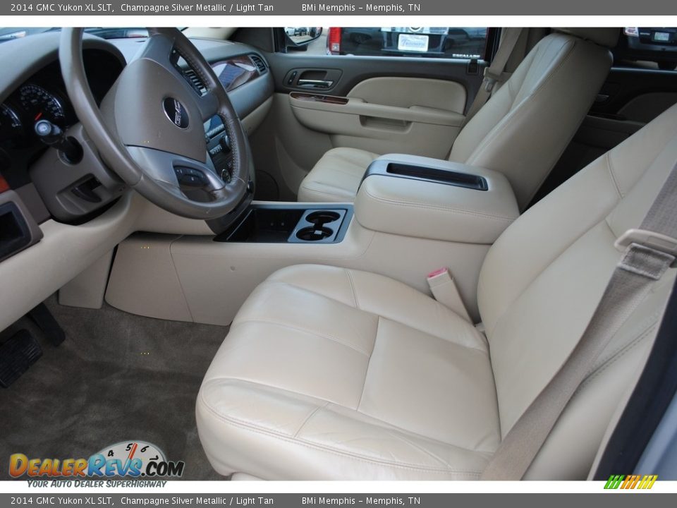 Front Seat of 2014 GMC Yukon XL SLT Photo #11