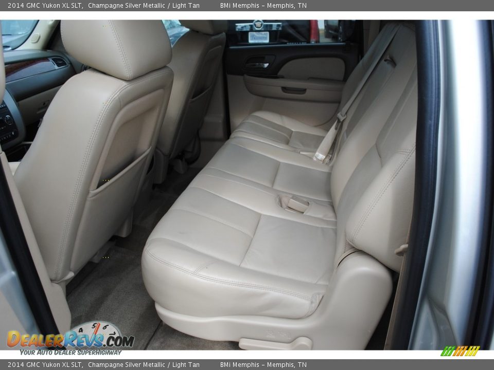 Rear Seat of 2014 GMC Yukon XL SLT Photo #19
