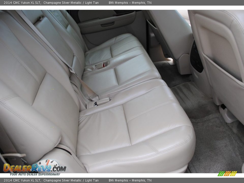 Rear Seat of 2014 GMC Yukon XL SLT Photo #22