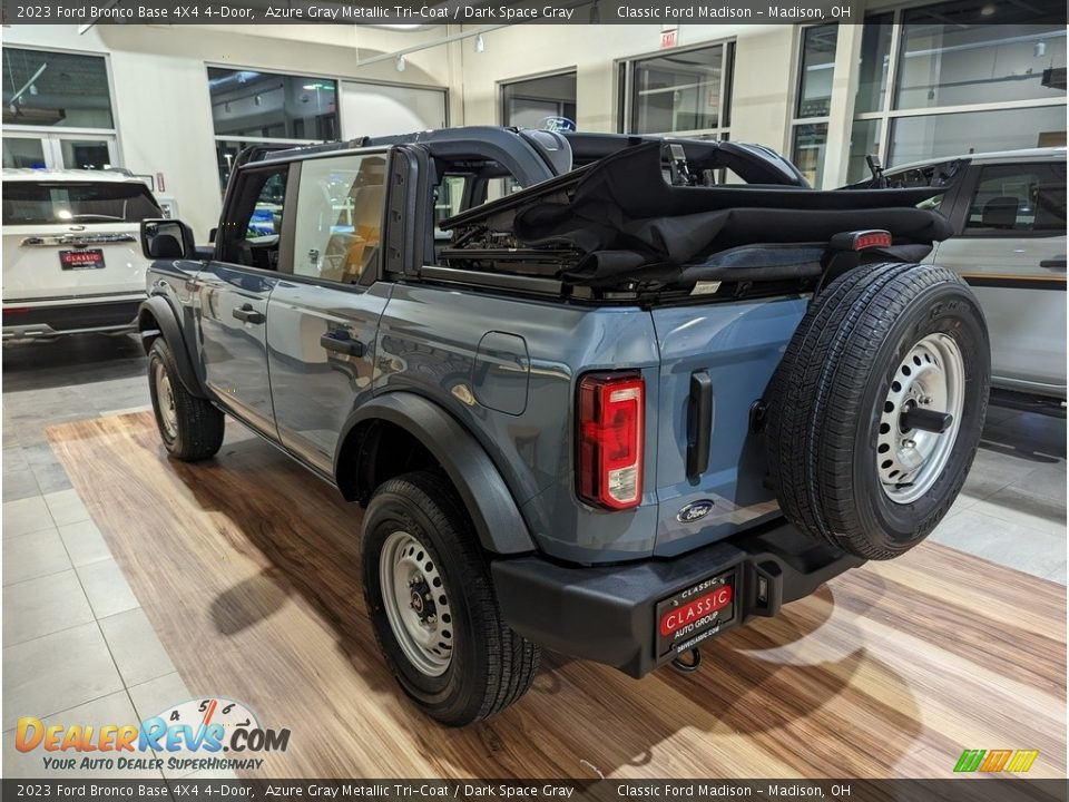 2023 Ford Bronco Base 4X4 4-Door Azure Gray Metallic Tri-Coat / Dark Space Gray Photo #5