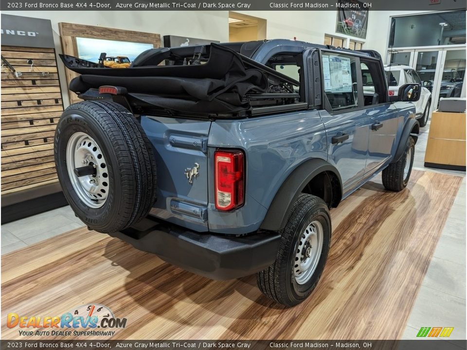 2023 Ford Bronco Base 4X4 4-Door Azure Gray Metallic Tri-Coat / Dark Space Gray Photo #7