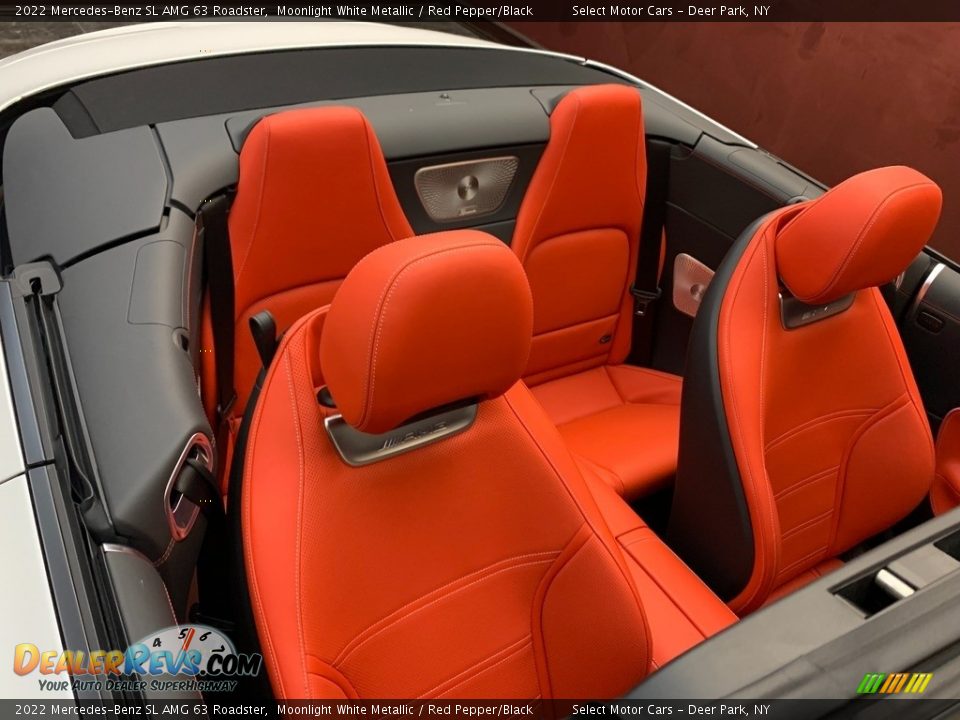 Front Seat of 2022 Mercedes-Benz SL AMG 63 Roadster Photo #16