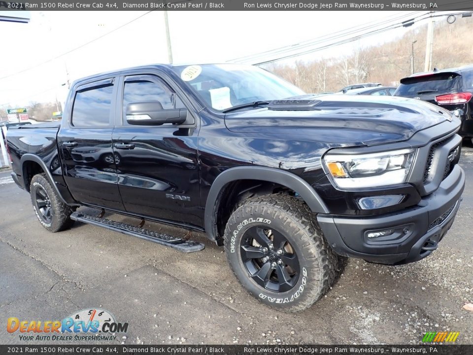 Front 3/4 View of 2021 Ram 1500 Rebel Crew Cab 4x4 Photo #8