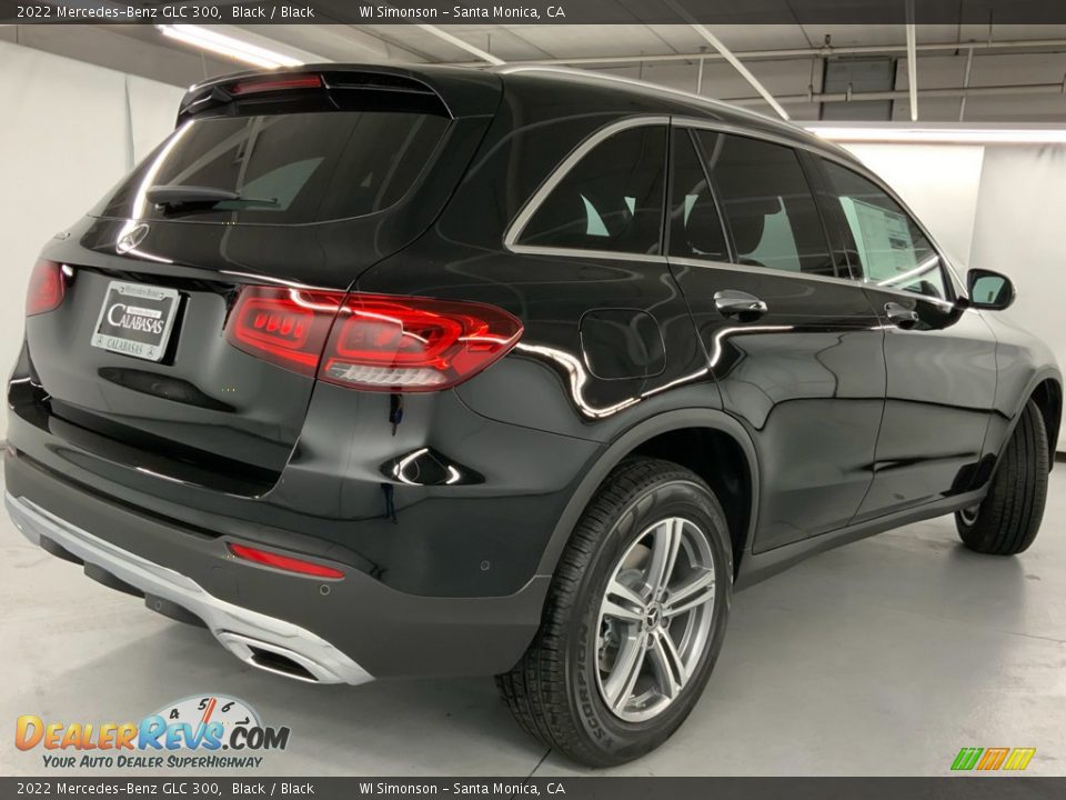 2022 Mercedes-Benz GLC 300 Black / Black Photo #4