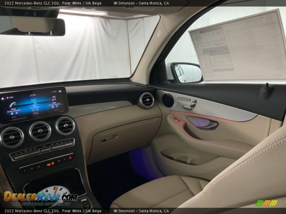 2022 Mercedes-Benz GLC 300 Polar White / Silk Beige Photo #14